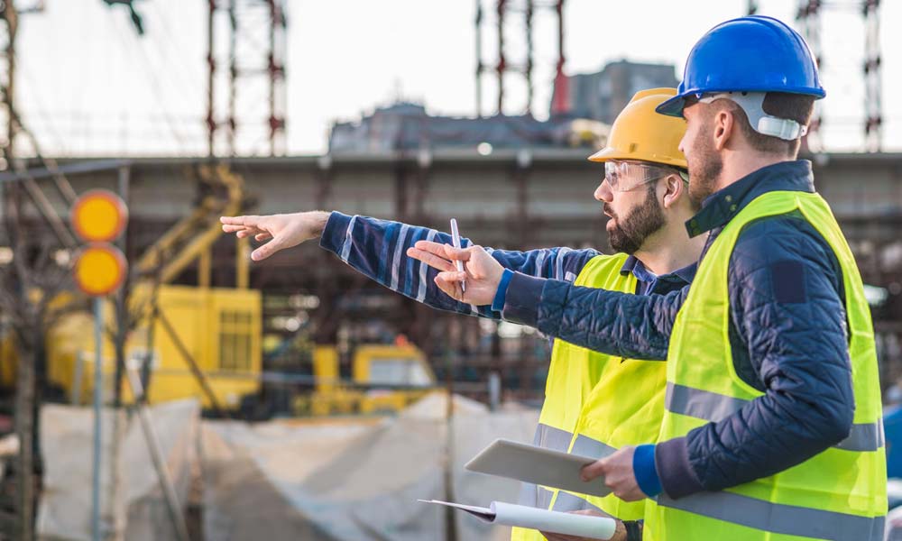 El riesgo profesional guarda una estrecha relación con los diversos factores que inciden en las actividades productivas